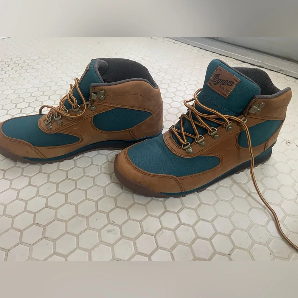 *Brand new* Danner Women’s Jag distressed brown/deep teal Boots - Picture 7 of 11